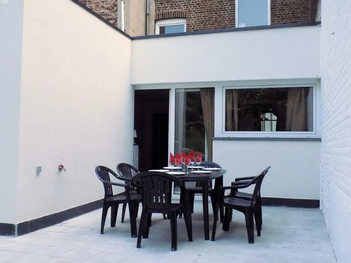 Apartment Maison Roosevelt - Charleroi Airport - Ideal Families Belgium