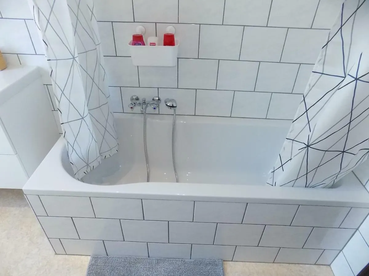 Maison Roosevelt - Charleroi Airport - Ideal Families 0*,