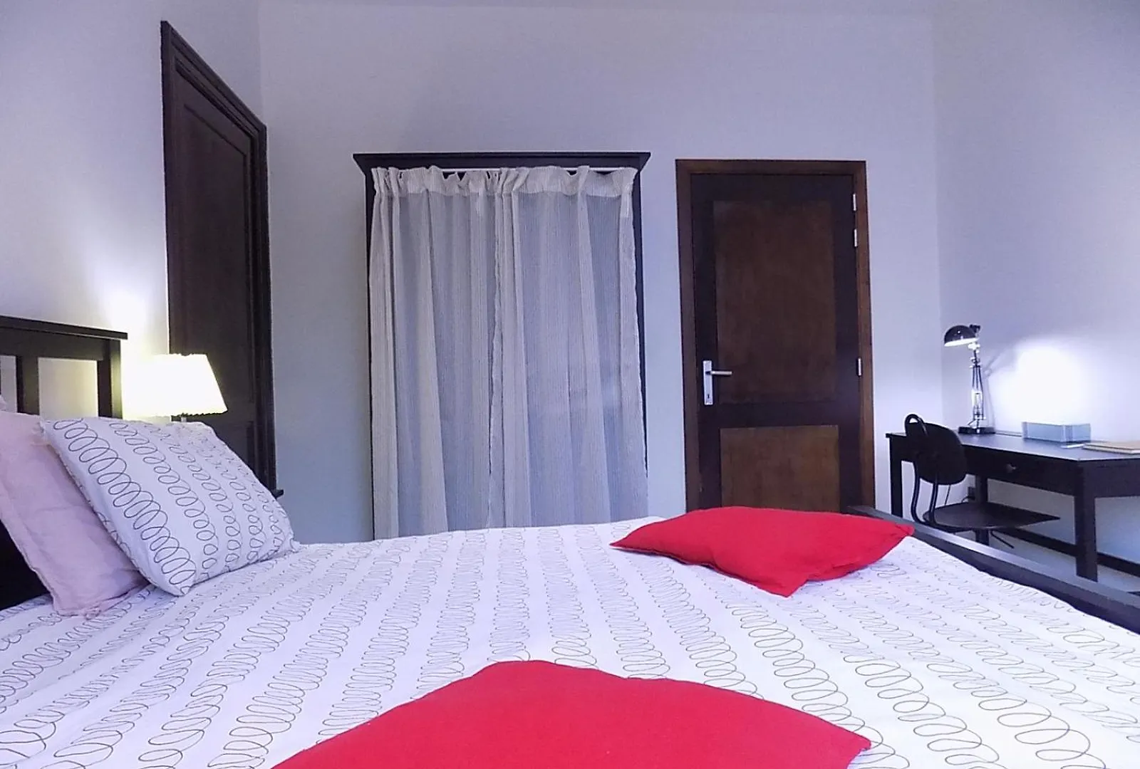 Apartment Maison Roosevelt - Charleroi Airport - Ideal Families